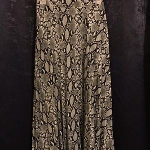Maxi snake print skirt
